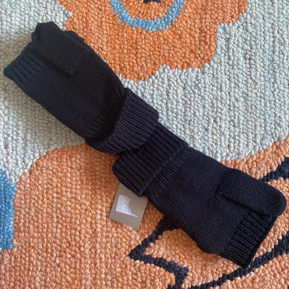 Crown Vintage I Cable Knit Convertible Gloves - Picture 3 of 9